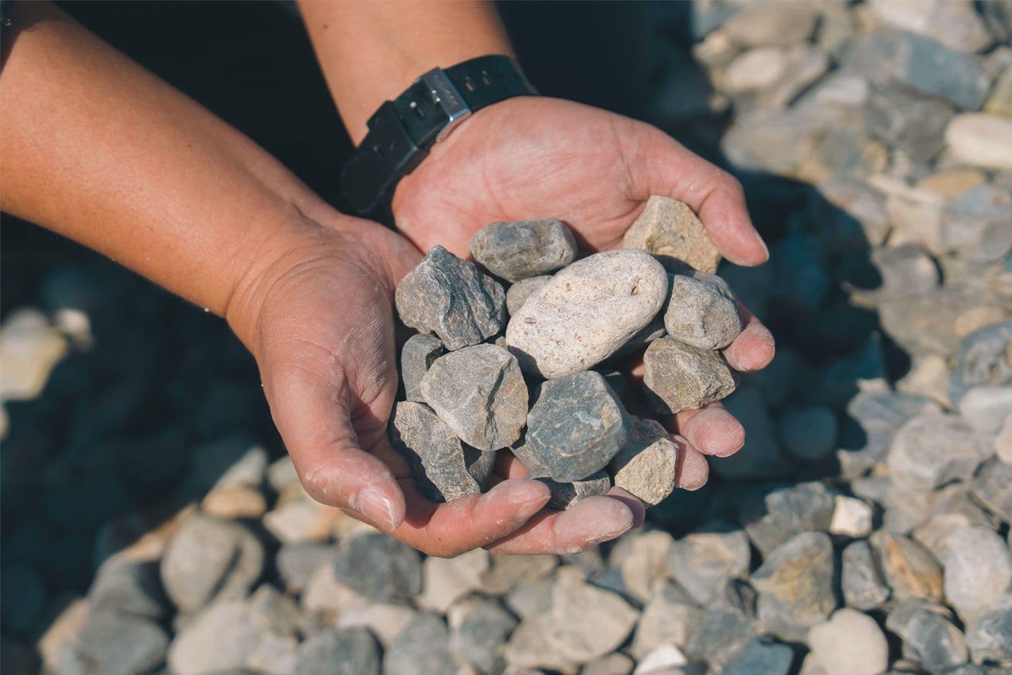 川砂利40mm(25mm-40mm)