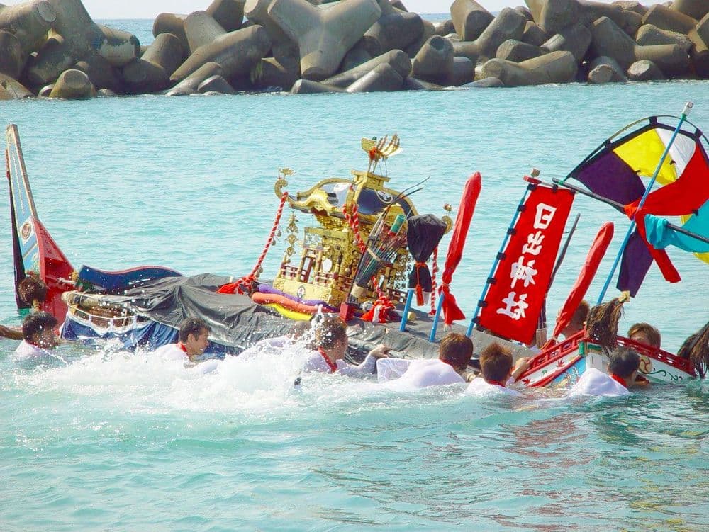 潮掛け神事